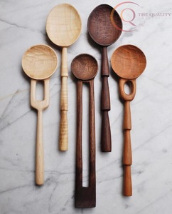 Ensemble de couverts en bois durables avec bords lisses, réutilisables et compatibles lave-vaisselle, pour enfants, adultes et repas en plein air - Product Image 1