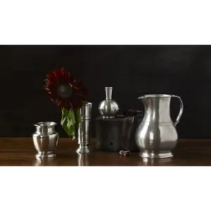 Elegant Handmade Iron <b>Vase</b> <b>Gold</b> Festive Floral Displays Coastal Design Eco-Friendly Christmas Tabletop Flower <b>Vase</b> - Product Image 3