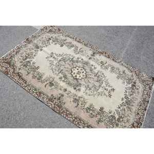 Alfombra de 3.9x6.7 pies, Alfombra Turca Vintage, Alfombra Floral Beige Marrón - Product Image 3