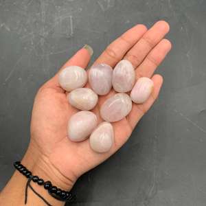 Pierre roulée de quartz rose naturel, cristal de guérison rose, pierre de poche en quartz poli, minéral de collection - Product Image 3