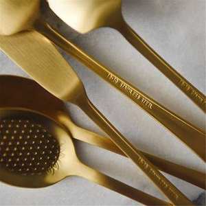 Cuillère à dessert en métal de qualité supérieure ensemble de couverts en acier inoxydable poli fini parfait pour les ustensiles de cuisine et les repas élégants - Product Image 2