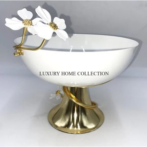 Decorative Antique Iron Design Metal <b>Serving</b> <b>Bowls</b> with Elegant Artistic Shapes for Enhancing Dining Room Aesthetic - Product Image 1