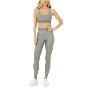 Conjunto de Yoga para Mujer Altamente Personalizado con Bandas de Resistencia Integradas, Ajuste Estrecho para Entrenamiento de Parte Superior, 100% Poliéster, Deportivo, Fitness - Product Image 1