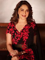 Magnifique Madhuri D. Actrice de cinéma Porter Top Classe Qualité Meilleur Design Noir Couleur Georgette Saree Avec Broderie Blouse