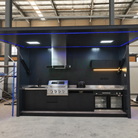 Cocina Exterior Modular Prefabricada Moderna y Portátil con Parrilla, Fregadero, Refrigerador, Gabinetes e Iluminación LED para Patio Trasero