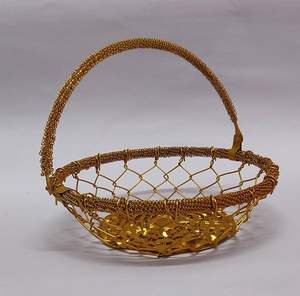 Cesto de regalo de metal dorado con asa con diseño único en forma redonda Cesto Organizador decorativo de alimentos - Product Image 2