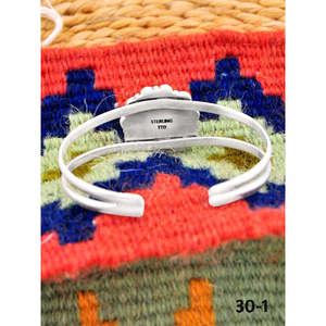 Bracelet manchette artisanal en opale rose et argent sterling Kingman du sud-ouest – Accessoire de mode - Product Image 4