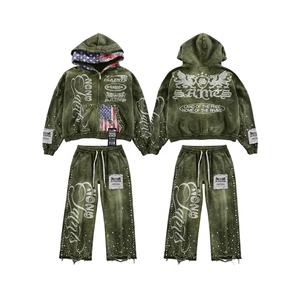 Ensemble survêtement et sweat-shirt surdimensionné personnalisé, lourd, délavé à l'acide, avec impression sérigraphique, broderie, strass et effet usé - Product Image 1