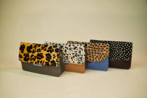 Nouveau Style sac à bandoulière en cuir recyclé couleur trapue sac à main en cuir de fourrure imprimé Animal de haute qualité femmes 2 en 1 sac à main réversible - Product Image 3