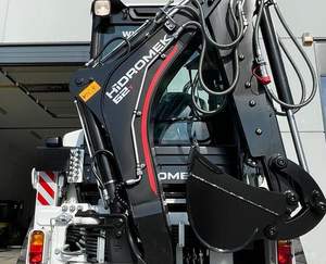 Hidromek 62T Skid Steer Loader avec moteur Yanmar Cylindre hydraulique KYB Charge nominale de 6 tonnes pour un usage domestique - Product Image 3