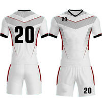 Tenues de football personnalisées pour hommes adultes, fabriquées au Pakistan, de haute qualité, en polyester/coton, respirantes et légères, à manches courtes