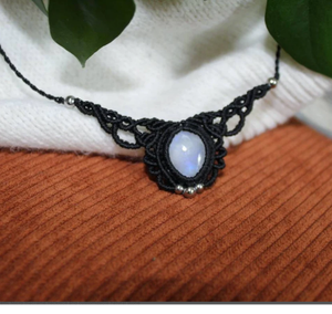 Collar de Macramé Negro de Moda con Colgante de Piedra Lunar Hecho a Mano, Gargantilla de Labradorita, Collar de Perlas de Piedra Lunar - Product Image 2