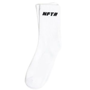 Chaussettes de sport pour hommes, blanches, lot de 2 paires, mélange de coton, côtelées, avec logo brodé, ajustement confortable - Product Image 1