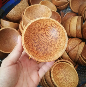 Bol de cuisine en bois de coco pour la préparation des aliments et la vaisselle élégante, création artisanale experte provenant du Vietnam - Product Image 6