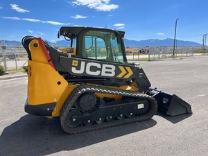 Chargeuse compacte sur chenilles télescopique JCB 3TS-8T 2025 avec godet télescopique pour la construction, l'agriculture et l'aménagement paysager - Product Image 2