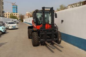 Carretilla elevadora diésel de <span class=keywords><strong>3</strong></span> toneladas con altura de elevación hidráulica 4x4 de 3m para terreno accidentado Categoría de producto Carretilla elevadora de combustión interna - Product Image 4