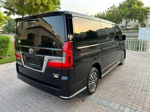 Toyota Granvia 2021 Usada en Perfecto Estado, Motor V6 de 3.5 Litros (Edición VIP) - Product Image 6