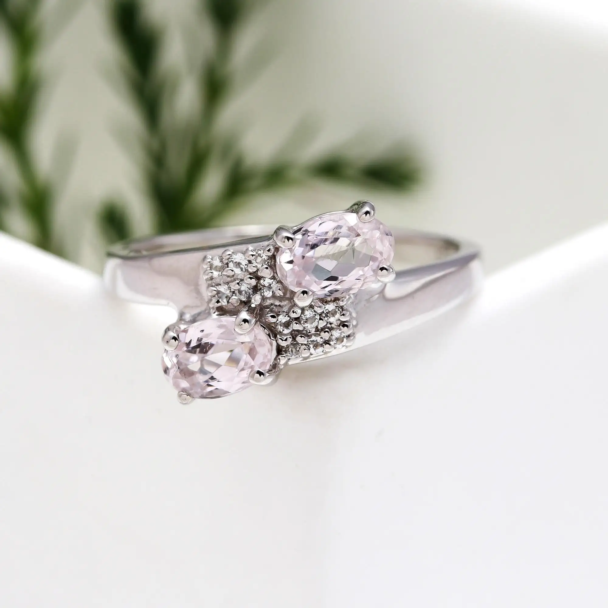 Elegante anillo de boda de moissanita CZ para mujer, anillo de piedras preciosas de corte ovalado de cuarzo rosa calibrado, anillo de bodas de plata de ley 925