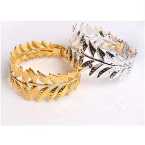 Handmade Napkin Rings in Stainless Steel with Elegant Design Perfect for Stylish <b>Tableware</b> at Weddings and Events - Product Image 3