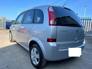 VAUXHALL MERIVA 1.6I 16V DESIGN 5DR d'occasion, conduite à gauche/droite - Product Image 2