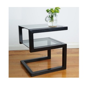 Verre noir fait main pur au design antique avec plateau imprimé design et table d'appoint en métal doré pièce unique au coût le plus bas - Product Image 5