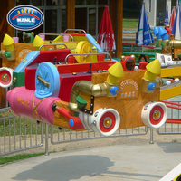 Tour d'avion rotatif Family Amusement Center avec système de levage contrôlé par l'utilisateur et conception de cabine de sécurité