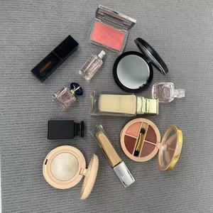 Maquillaje Profesional de Lujo al por Mayor de Larga Duración que Incluye Sombra de Ojos, Rubor, Lápiz Labial, Base y Polvo - Product Image 3
