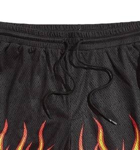 Pantalones Cortos de Baloncesto con Estampado de Llamas Personalizados, Ropa Deportiva de Malla Negra, Pantalones Cortos Urbanos con Diseño de Fuego, Cintura Elástica, Secado Rápido - Product Image 4