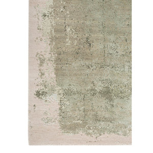 Alfombra Kavi Green de Lana y Seda de Bambú Anudada a Mano, Colección Afterglow, Patrón Abstracto para Decoración del Hogar - Alfombras Jaipur US - Product Image 4