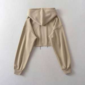 Sudadera con Capucha Corta de Punto para Mujer, con Insignia y Logotipo Personalizado, Estilo Urbano - Product Image 3