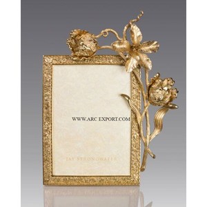 Luxury Gold Metal <b>Frame</b> Modern Style Decorative Flower Design Vintage <b>Photo</b> <b>Frame</b> for Table Decor <b>Photo</b> Album Accessories Supply - Product Image 2