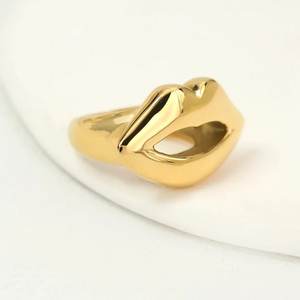 Anillo de declaración con forma de labio bohemio de Plata de Ley 925 con diseño peculiar de moda chapado en oro para regalos de boda y fiesta de mujeres - Product Image 5