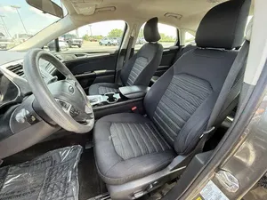 2016 Ford Fusion SE - Product Image 2