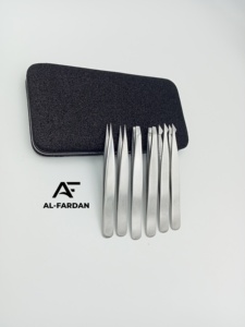 Pince à épiler les sourcils finition miroir, pointe biseautée et carrée, pour l'épilation des poils des sourcils, écologique, Instruments AL-Fardan - Product Image 3