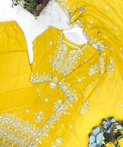 Última Moda en Ropa Étnica Paquistaní, Precioso Conjunto Sharara Gharara Kurti con Bordado Indio, Tela de Seda Viscosa, Salwar - Product Image 6