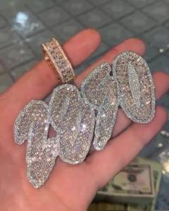 S925 Sterling Silver Trendy Round and Baguette Cut GRA Certifié Moissanite Diamant Full Iced Out Personnalisé Hip Hop Lettre Pendentif - Product Image 1