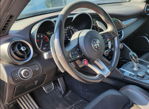 Alfa Romeo Giulia Quadrifoglio 2018 Usado, Económico, con Volante a la Izquierda/Derecha - Product Image 3