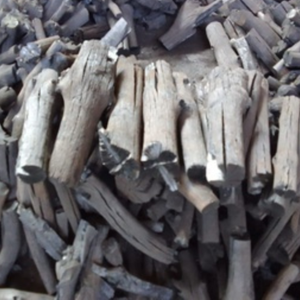 Découvrez l'arôme naturel avec le charbon de bois de mangrove kachi, le meilleur choix de barbecue pour une cuisson à faible fumée - Product Image 2