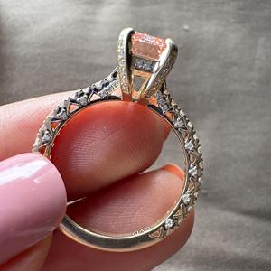 Anillo de Compromiso con Halo Oculto de Diamante Cultivado en Laboratorio, Corte Esmeralda, Color Rosa, con Certificado IGI, en Oro de 14k, Anillo de Bodas para San Valentín - Product Image 6