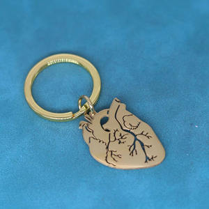 Porte-clés pendentif coeur anatomique en acier inoxydable plaqué or pour hommes et femmes | Biologie médicale Docteur Cadeau Porte-clés - Product Image 5
