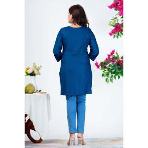 Kurti Azul Marino Bordado para Mujer con Mangas 3/4, Elegante, Casual y para Oficina, Hecho de Tela Popelina Transpirable - Product Image 4