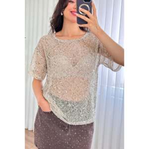 Blusa LUSTRIN con Lentejuelas y Pedrería al por Mayor - Product Image 3