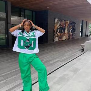 Personnalisé Boxy recadrée rétro goutte épaule graphique maillot t-shirts pour femmes coupe ample Football maillot chemises pour l'été - Product Image 3