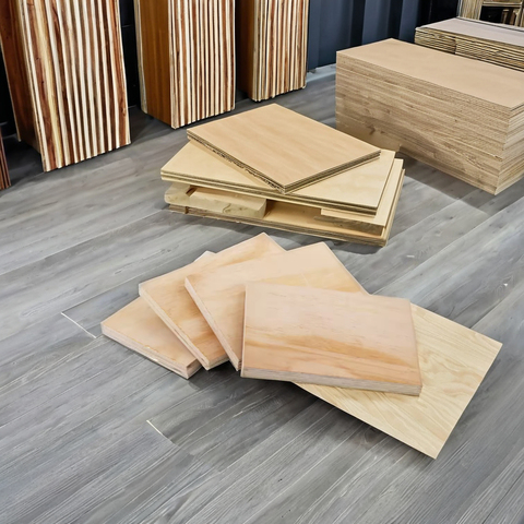 Professional Factory's First-Class Eco-Friendly Pine Wood 1220x2440mm Construction Rubber Core Model 9/12/15/18mm Thickness