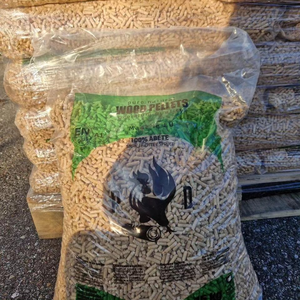 Pellets de madera premium al por mayor disponibles EN Plus-A1 6mm/8mm de abeto, pino y haya, pellets de madera para calefacción - Product Image 4