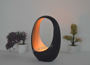 Portavelas Decorativo de Hierro Negro de Primera Calidad para Mesa, con Diseño de Lámina Dorada y Color Marrón, Hecho a Mano y con Recubrimiento en Polvo Personalizado - Product Image 6