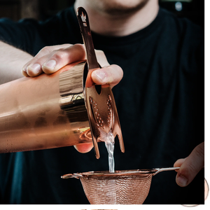 Passoire Julep en cuivre Premium Barware pour verser en douceur passoire à barre d'aubépine passoire à barre de Cocktail disponible bon prix - Product Image 1