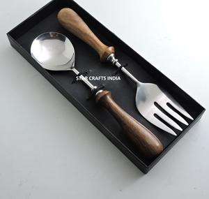 Nouvel arrivage Ensemble de couverts à salade de haute qualité Serveur à salade en acier inoxydable avec poignées élégantes fabriquées à la main - Product Image 4