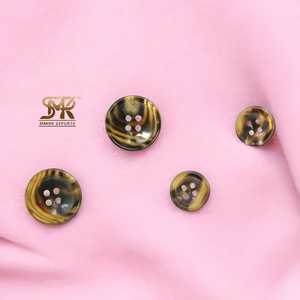 Boutons en corne de buffle à motif grainé élégant, lavables, à 4 trous, pour la confection sur mesure de manteaux, costumes et vestes professionnels, naturels - Product Image 4