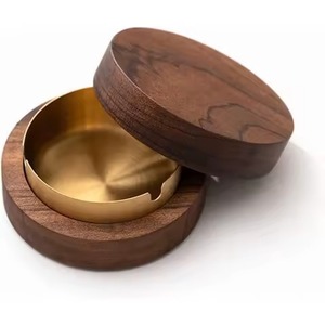 Cendrier rond en bois pour cigarettes, design simple avec laiton élégant, parfait pour le bureau et la maison - Product Image 2
